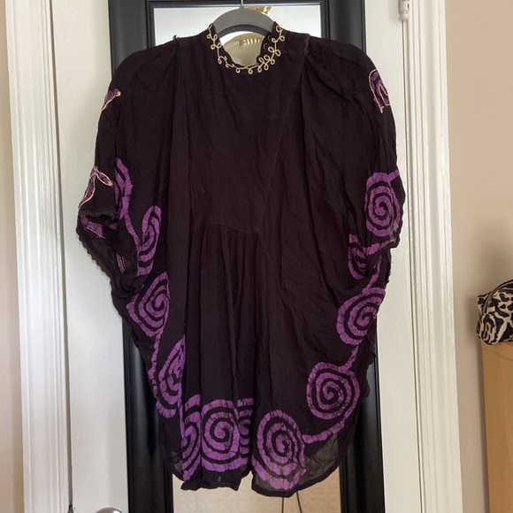 Embroidered cover up top - Picture 4 of 4